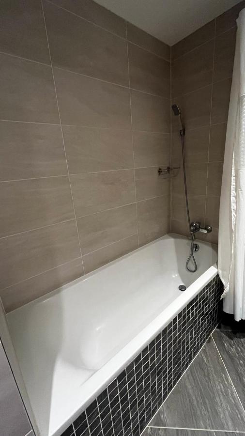 Residence Garden Tower S Balkonem, Garaz Praga Exterior foto